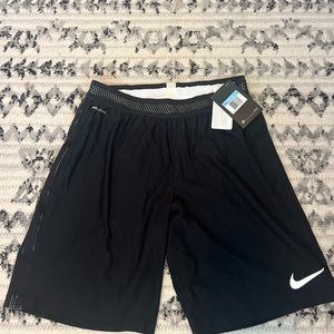 Men’s Nike Short New with tags